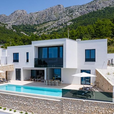 Beautiful Home In Omis With Kitchen Bagian luar foto