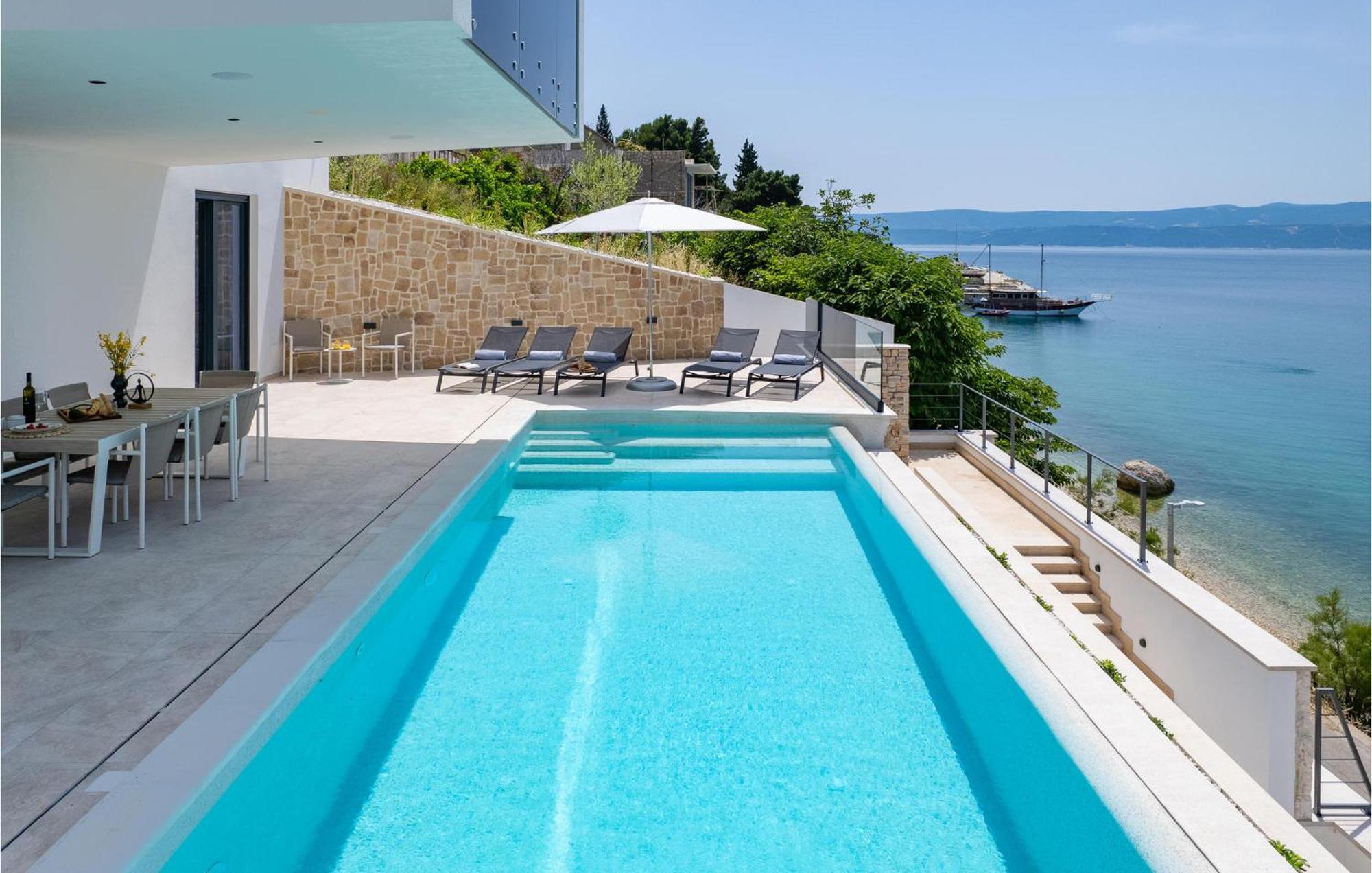 Beautiful Home In Omis With Kitchen Bagian luar foto